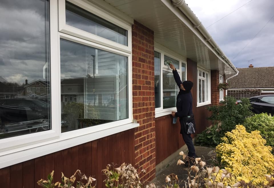 Top- Quality Commercial Window Cleaning Services at your Disposal